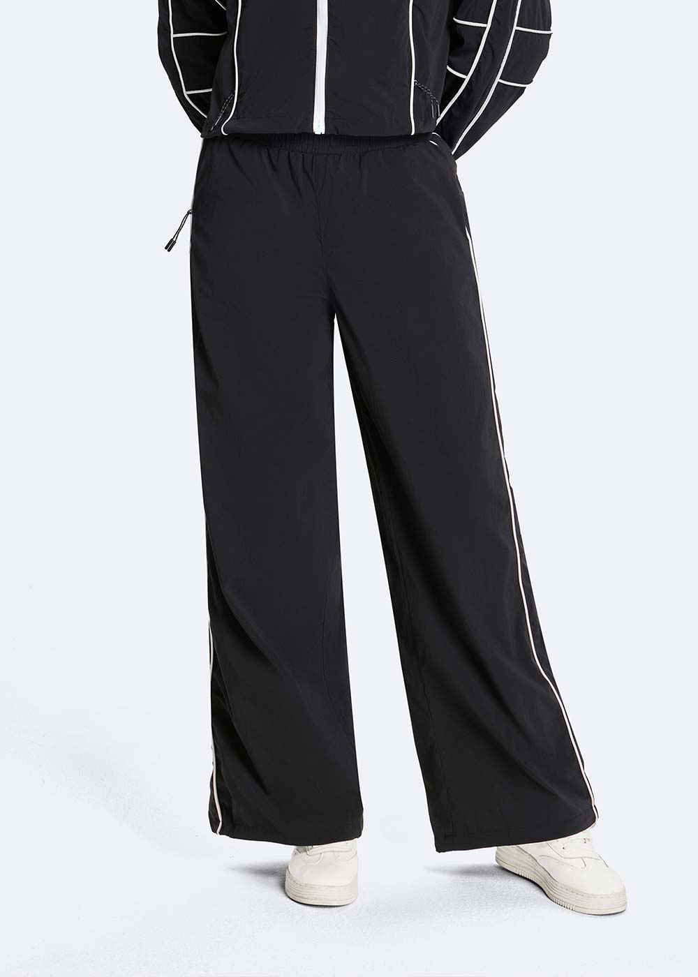 Mesh Lined Loose Straight Athletic Pants