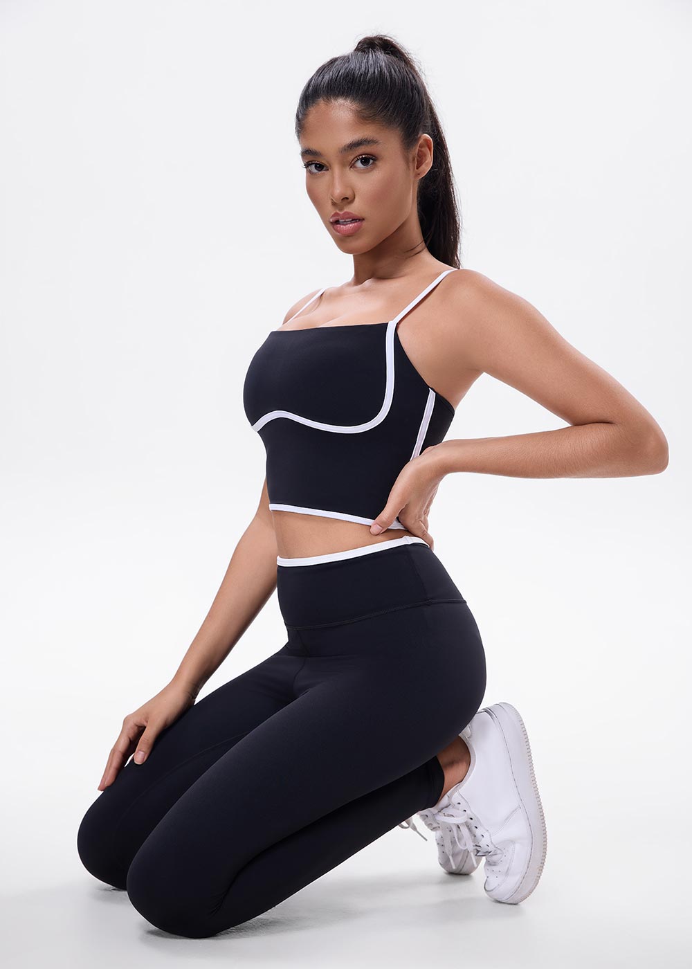 Stylish Yoga Pants with Contrasting Colors
