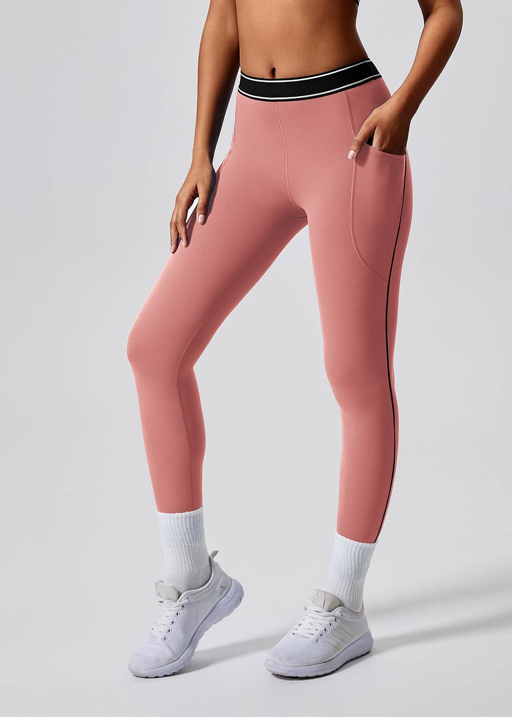 Contrast Waist Pocket Leggings with Butt-Lifting Design