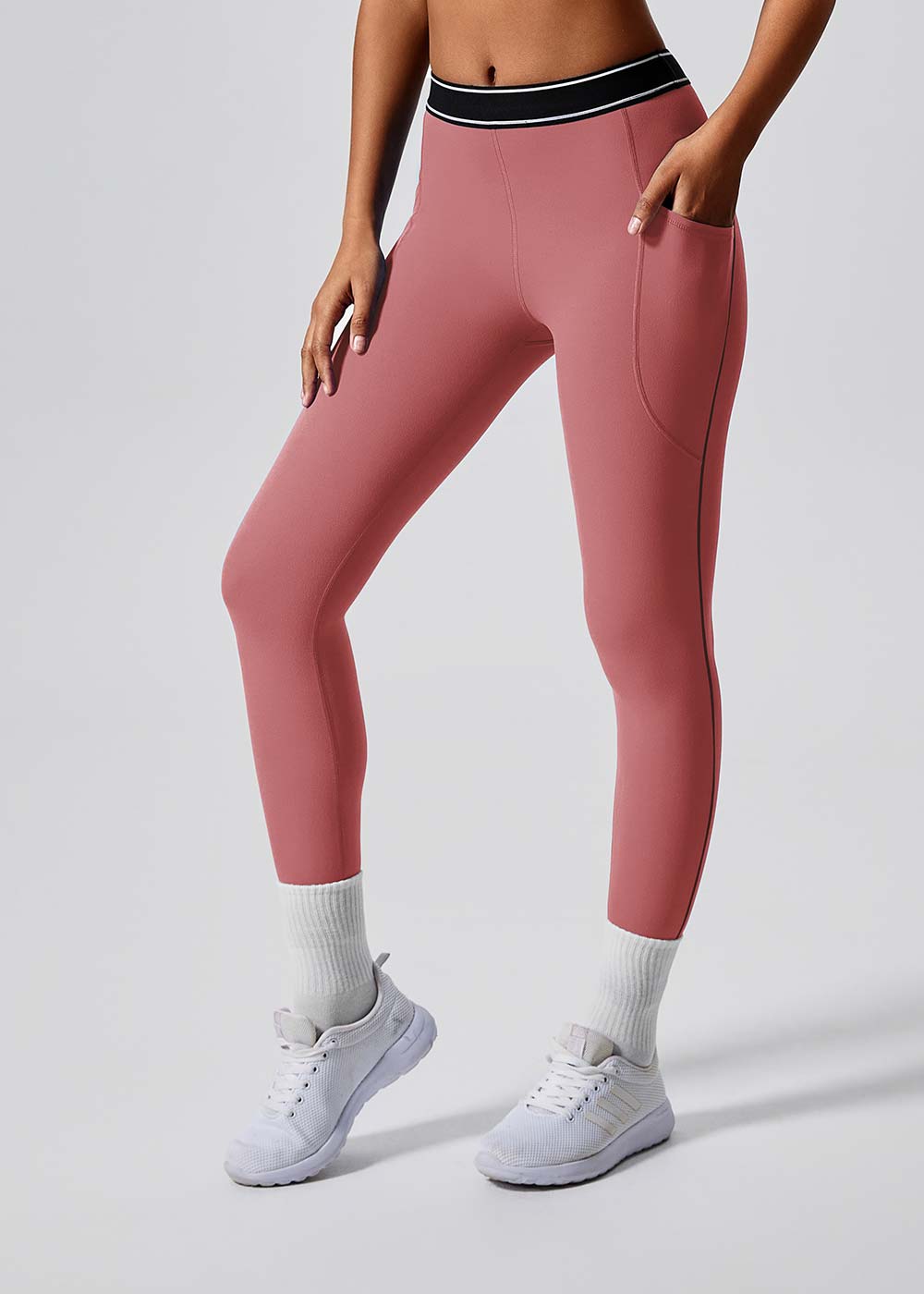 Contrast Waist Pocket Leggings with Butt-Lifting Design