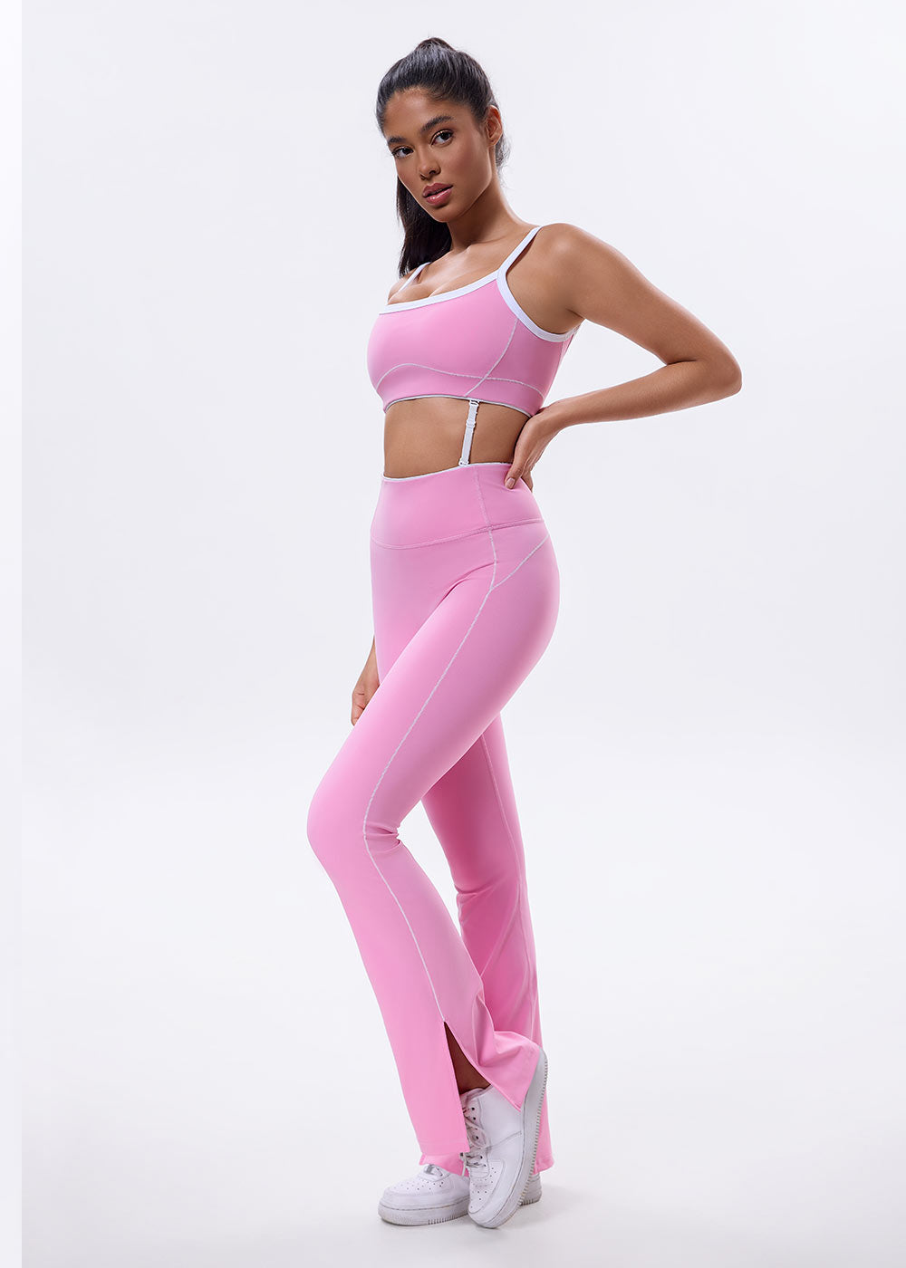 Contrast Trim Convertible Sports Bra