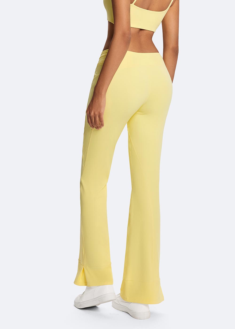Linear-Accented Casual Flare Legging Yellow Back Close-up