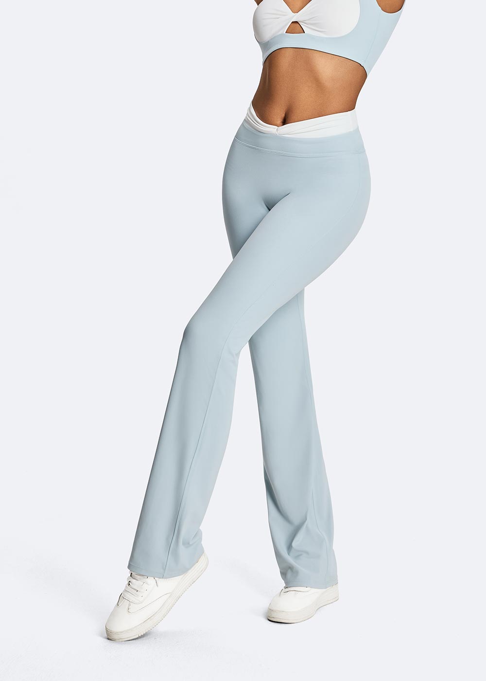 Women's Sky Blue Twisted Contrast Color Waist Yoga Pants Close up of left leg