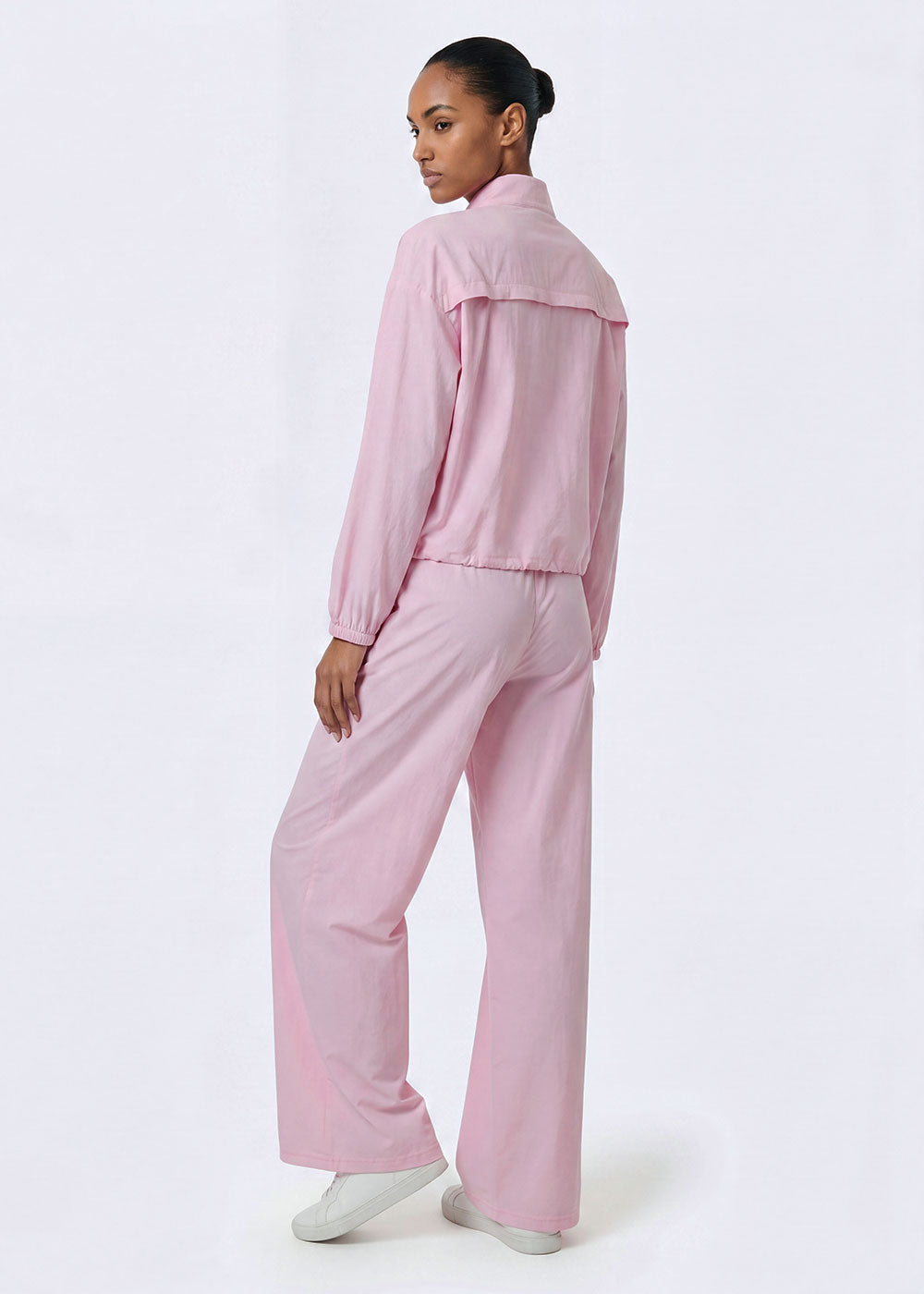 Lightweight Woven Elastic Waist Straight Leg Pants